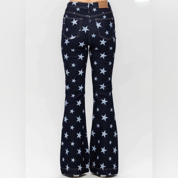 Judy Blue High Rise Dark Wash Star Print Flare Jeans Regular Sizes Americana NEW - Picture 11 of 16